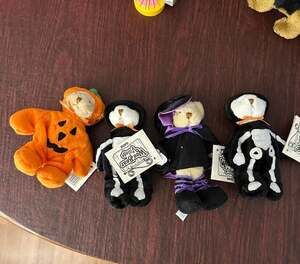 Ganz Wee Bear Village Halloween Plush Set of 4 - Esmeralda Witch, Pumpkinhead, M